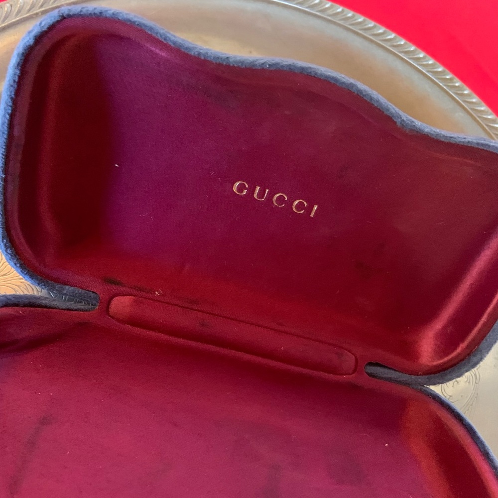 Sunglasses case